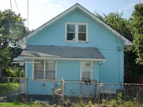 2nd image of 5029 S 21st St
