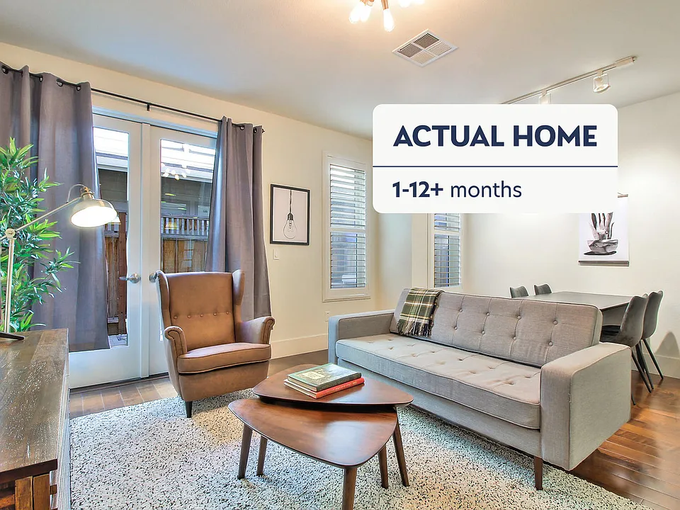 821 Altaire Walk