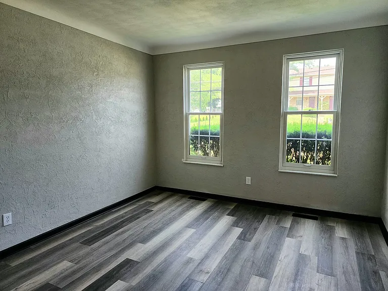 2801 Droste Rd — Photo 17