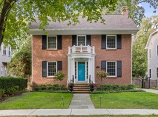 395 Elder Ln, Winnetka, IL 60093