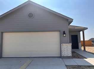 2151 Collins Aly, Converse, TX 78109