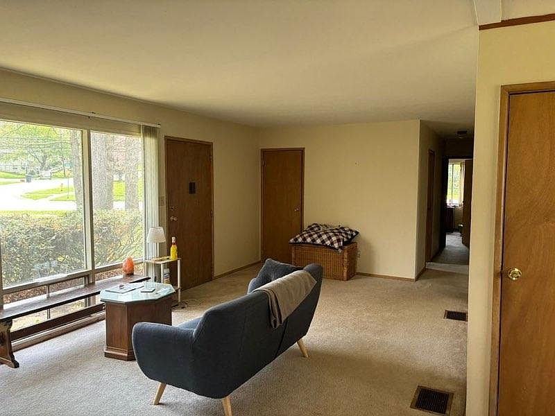 1st image of 1837 Park Forest Ave