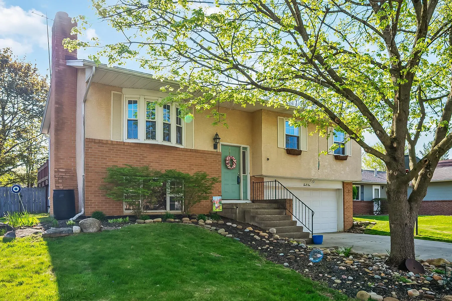 606 Presidential Way photo 1
