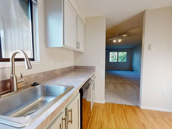 Kentfield Townhomes I & II, 601 Country Club Rd APT 117, Eugene, OR 97401