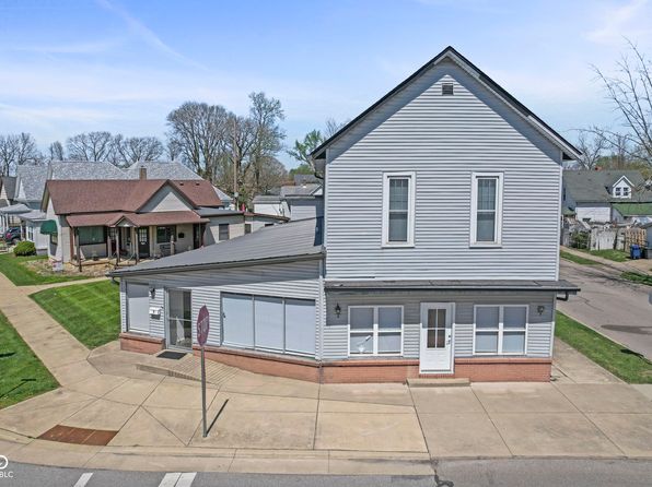 2 Van Ave APT B