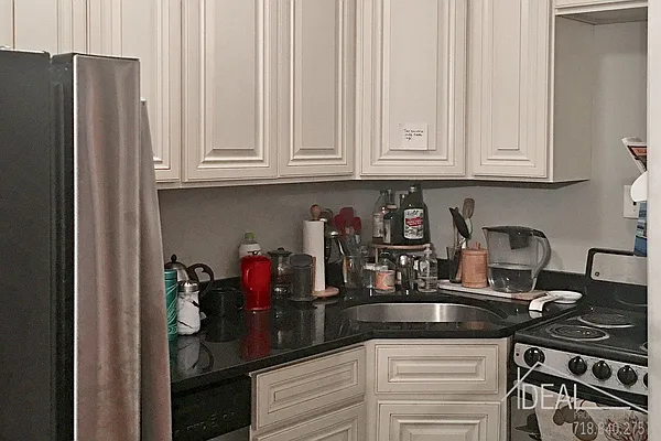 Rented by Ideal Properties Group | media 17