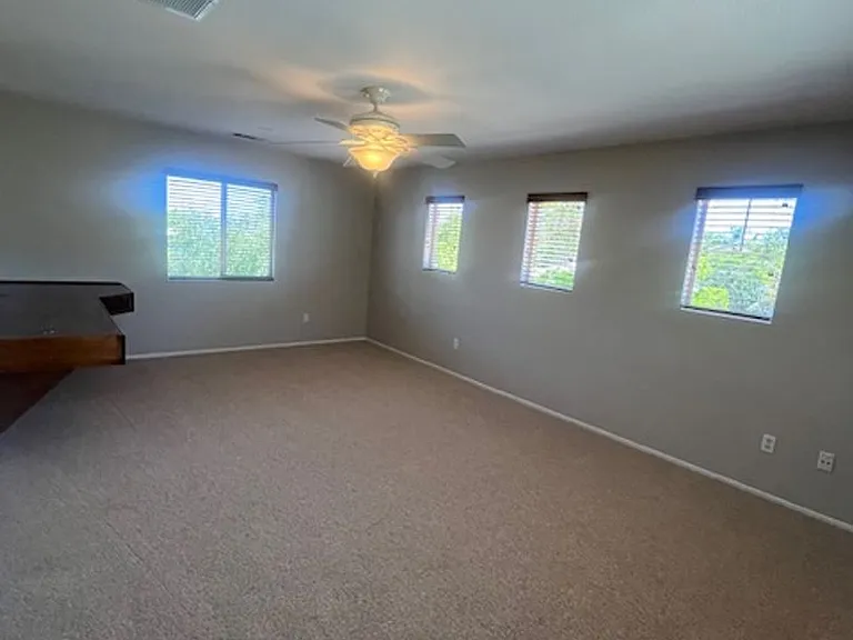 1443 Roadrunner Dr — Photo 18