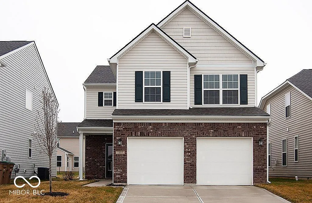3 bed, 2.5 bath, 2130 sqft, $1,950 — Photo 1