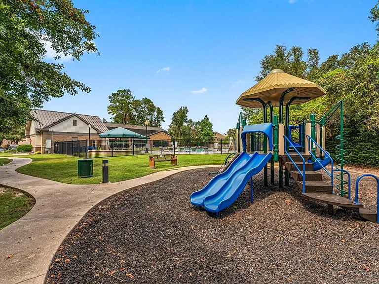 2419 Keegan Hollow Ln — Photo 42