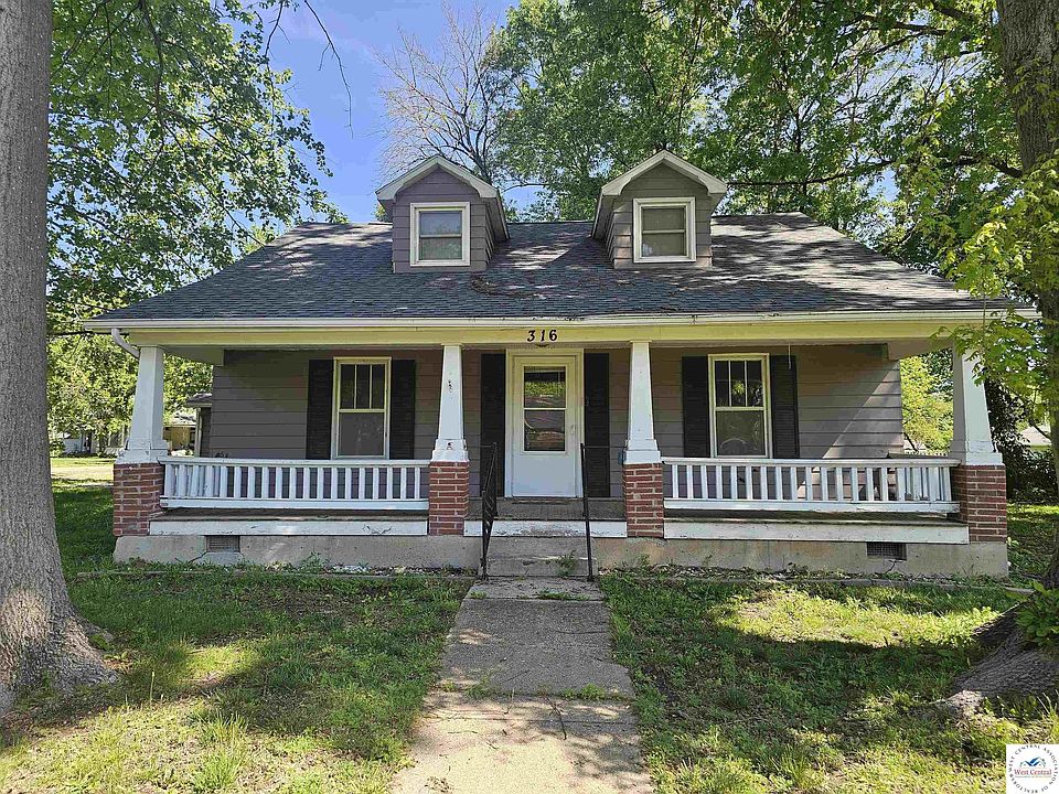 1st image of 316 W 2nd St