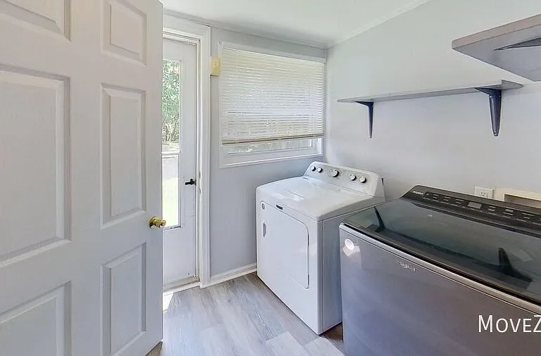 226 Cummings St — Photo 33