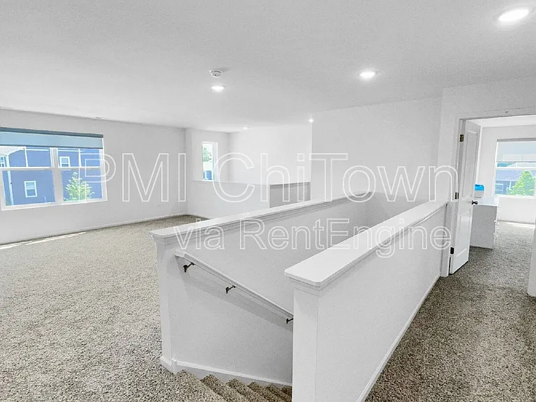 765 Kentshire Cir — Photo 14