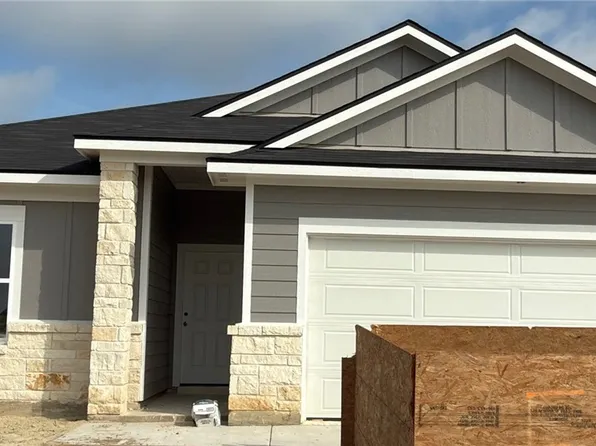 5520 Harriet St, Bryan, TX 77807