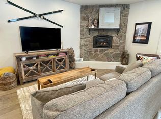 1457 Mountain Rd #5, Stowe, VT 05672