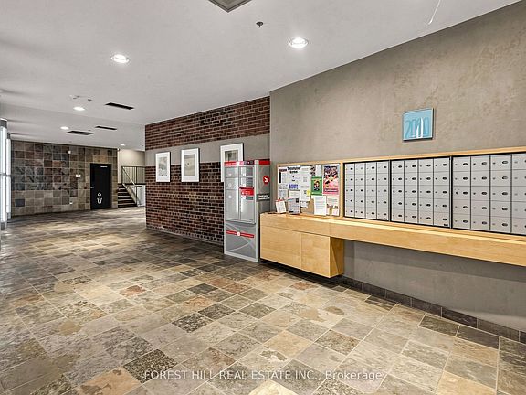5th image of 21 Nassau St #301