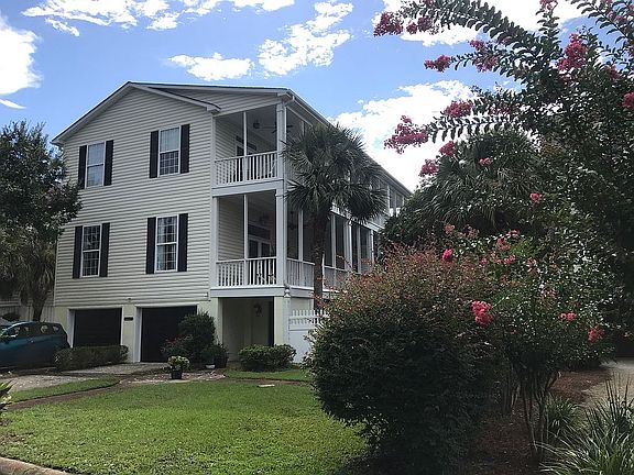 Charleston style, long porch