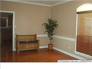 2nd image of 6807 Hamilton Dr N