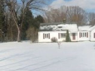 38501 Euclid Chardon Rd, Willoughby Hills, OH 44094