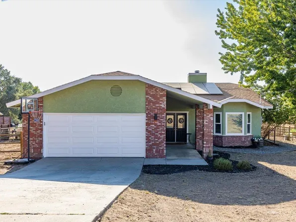 17741 Churchill St, Tehachapi, CA 93561