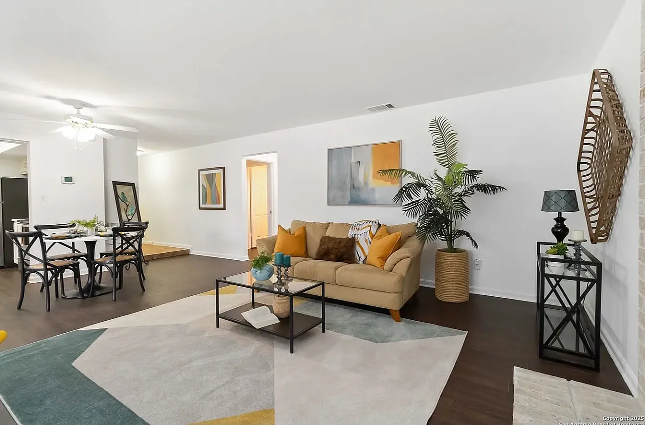 2 bed, 1100 sqft, $1,325 — Photo 3