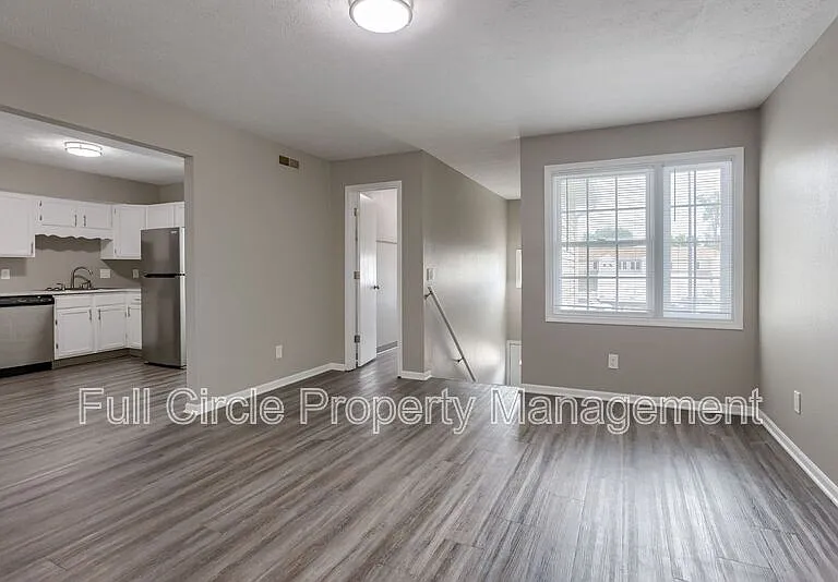 2710 N 1st St #3 — Photo 2