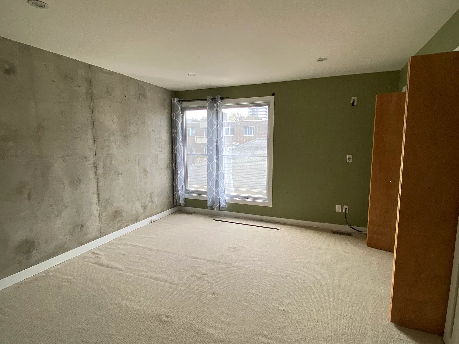802 Hight Street — Photo 2