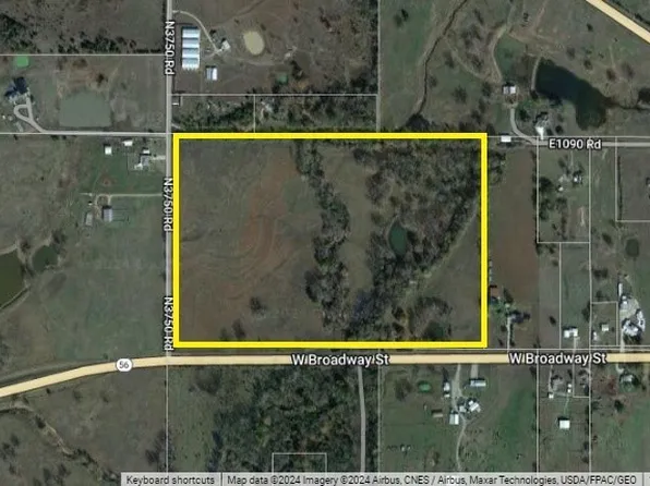 2208 W Broadway St, Okemah, OK 74859