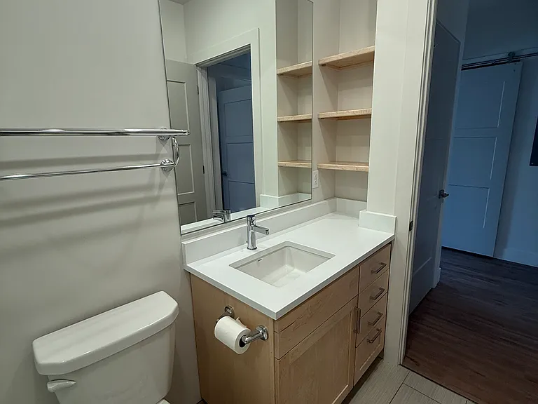 111 W Sussex Ave #200 — Photo 15
