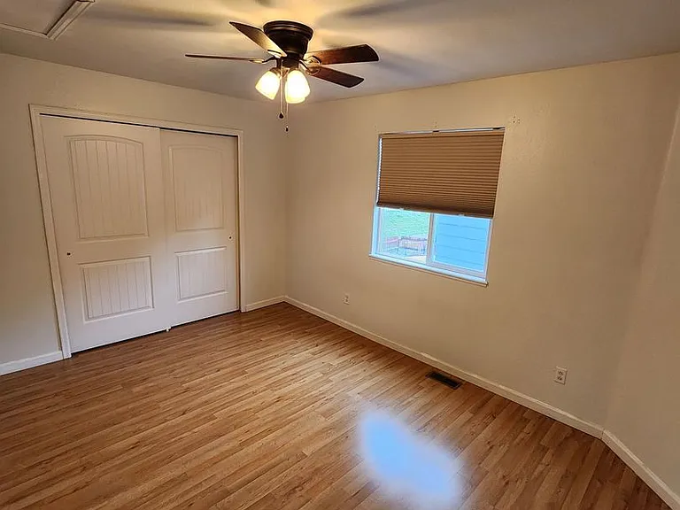 4556 Gunbarrel Dr — Photo 16
