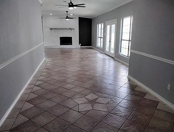 2nd image of 2317 Meadow Dale