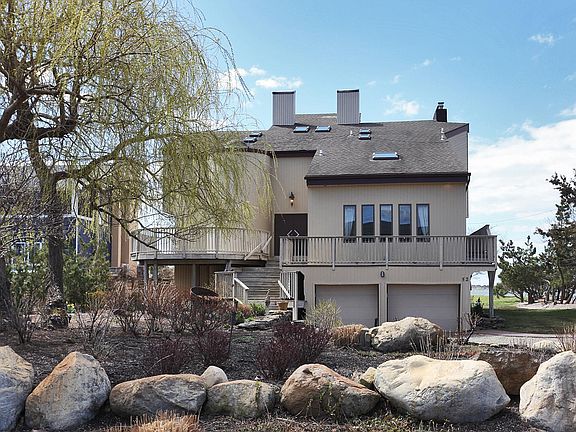 3rd image of 52 Larboard Ct