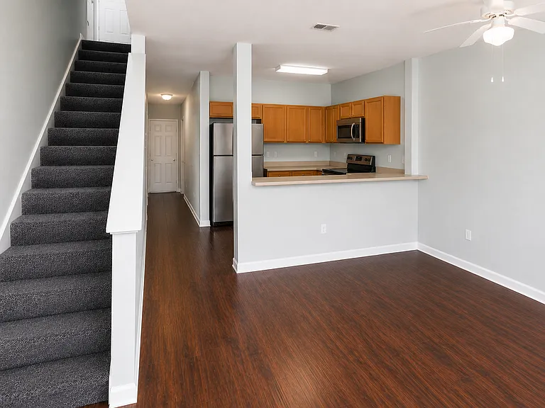 3400 Old Bainbridge Rd — Photo 5