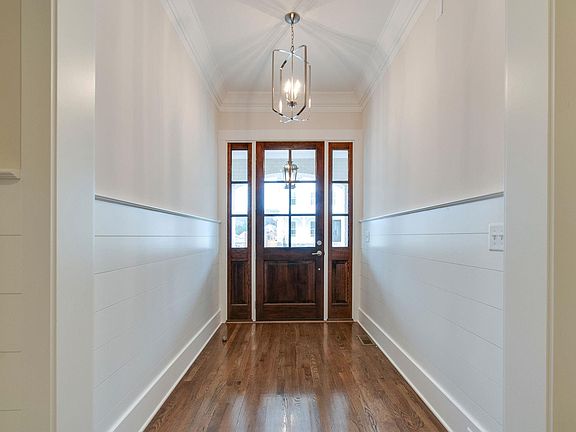 5th image of 628 Jasper Ave #1869
