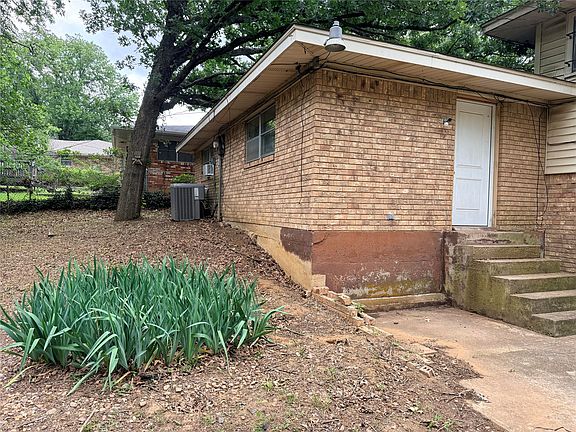 4th image of 1347 Crestview Dr