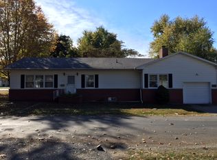 1101 S 13th St, Herrin, IL 62948