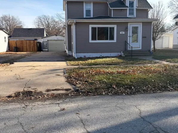 521 N 12th St, Clarinda, IA 51632