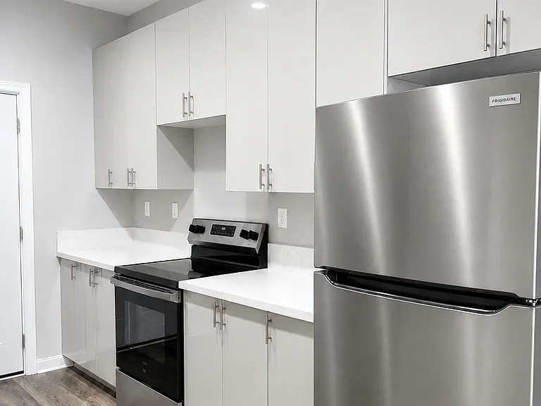 1410 Star Rd #2 — Photo 3