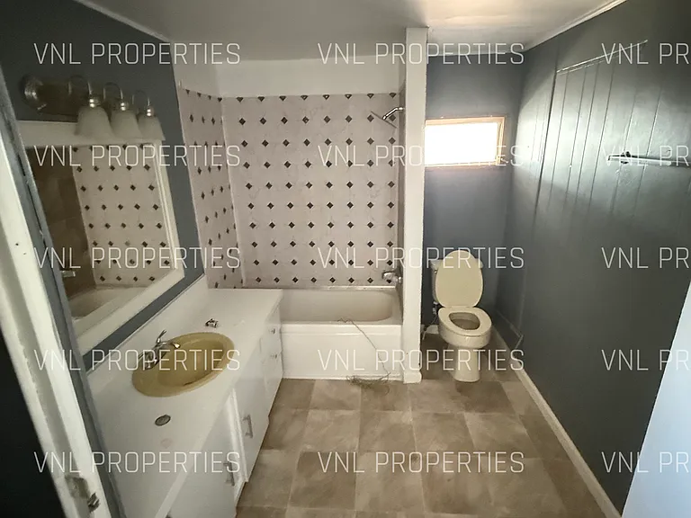 4801 S Main St #39 — Photo 10