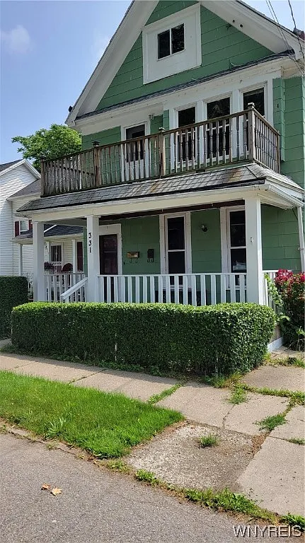331 Adams St photo 1