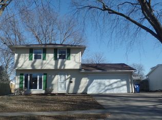 1125 N 13th St, Clinton, IA 52732