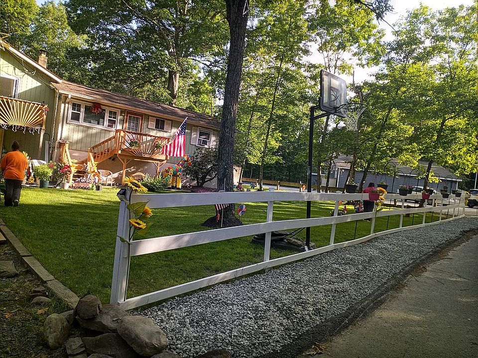 1st image of 156 Arbor Dr