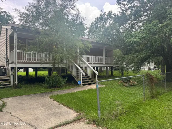 3819 Rio Grande St, Gulfport, MS 39501