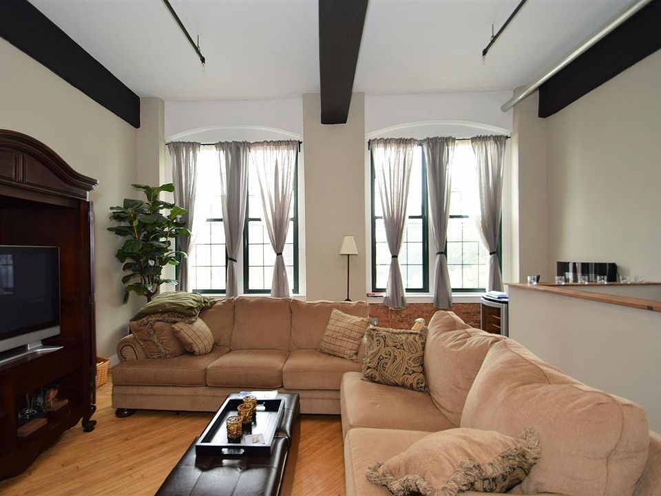 Open Floor Plan Family Room