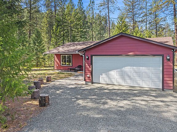 2nd image of 272 Eagle Dr
