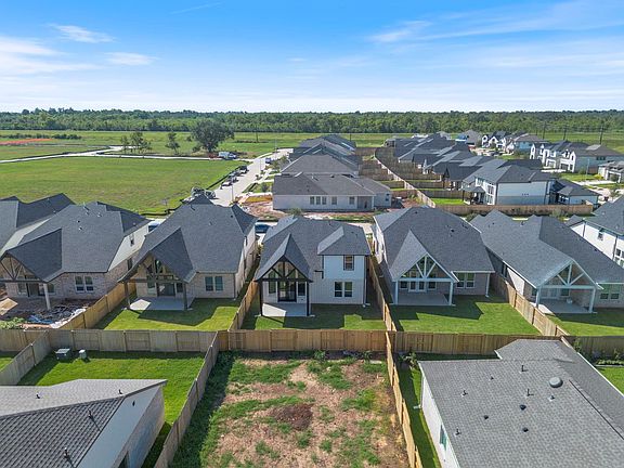 5th image of 10919 Middle Ridge Dr