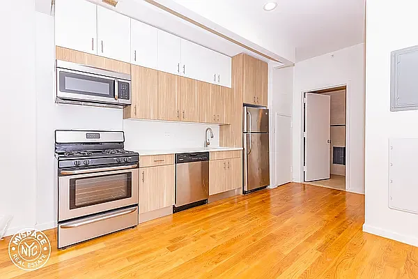 Rented by MySpaceNYC | media 1