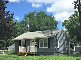 2361 Saylor Rd, Des Moines, IA 50313