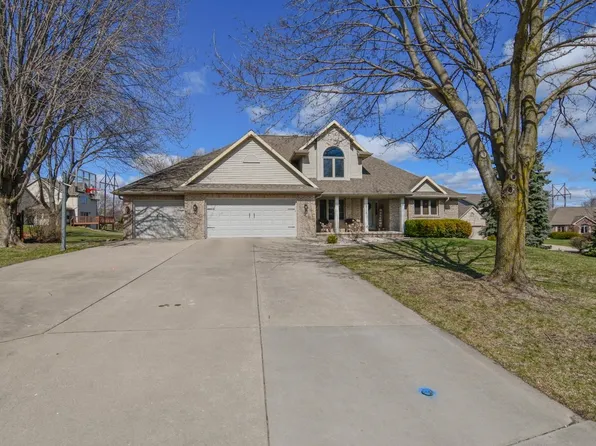 816 Windover Ct, Green Bay, WI 54313