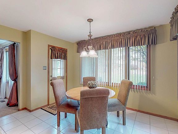 5th image of 11818 Brookshire Dr