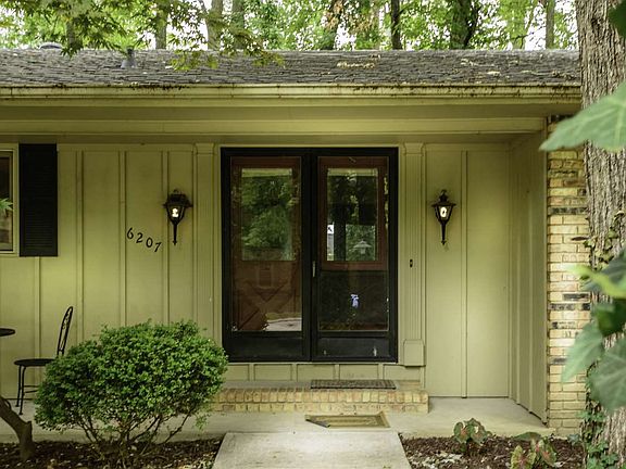 2nd image of 6207 Cordava Ct
